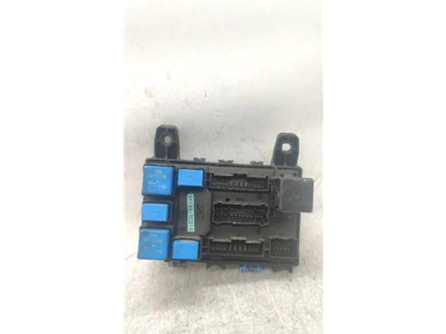 Блок предохранителей  91205-25201   Hyundai Getz    