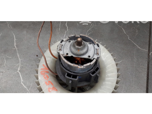 Вентилятор печки       Skoda Fabia Mk2 (5J)