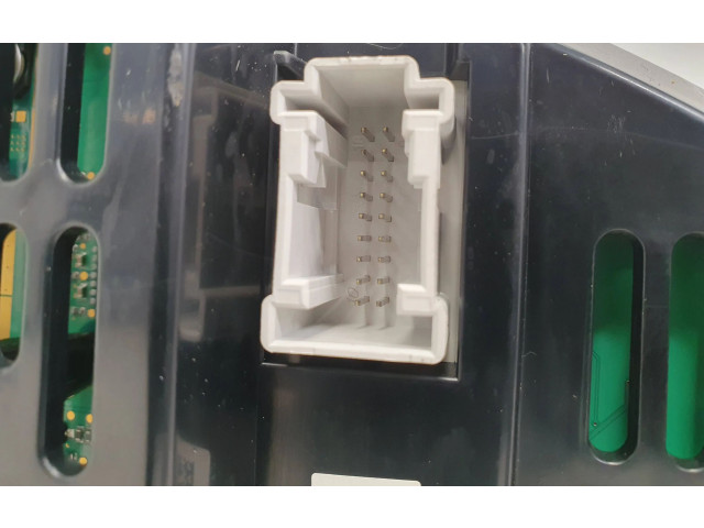 Přístrojová deska Mercedes-Benz E A207 2013 A2129001814, A2C82046700