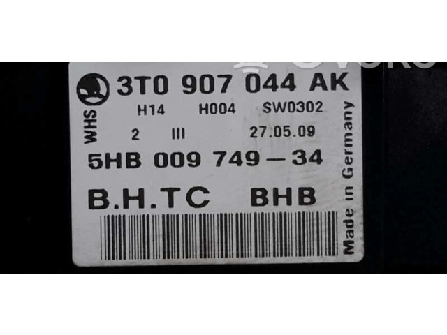 Модуль блока управления кондиционером 3T0907044AK Skoda Octavia Mk2 (1Z)