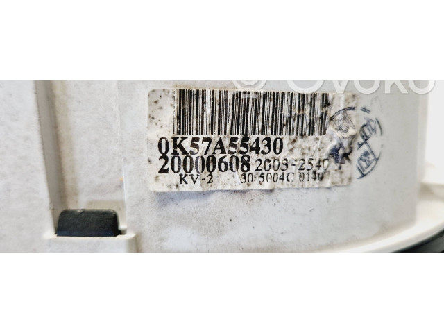 Přístrojová deska KIA Carnival 2002 0K57A55430, 20000608