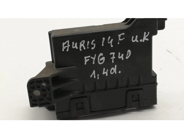 Блок управления 8865002D70, 13338037   Toyota Auris E180