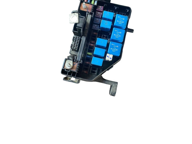 Блок предохранителей 080922 KIA Ceed