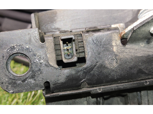 Замок багажника 7H0827505D    Volkswagen Transporter - Caravelle T5 2003 - 2015 года