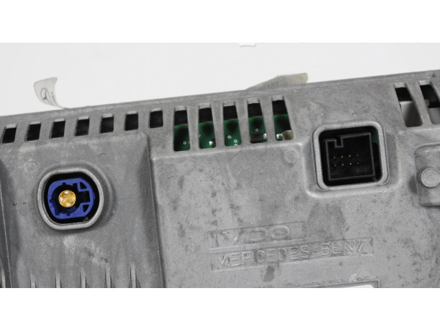 Дисплей    A2129004307   Mercedes-Benz E C207 W207