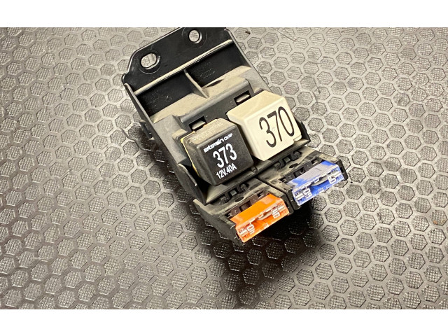 Блок предохранителей  4F1937503   Audi A6 S6 C6 4F    