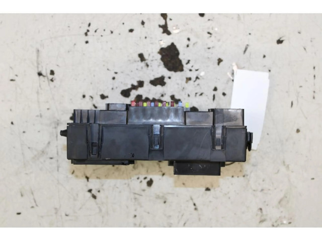 Блок предохранителей    Jeep Renegade    