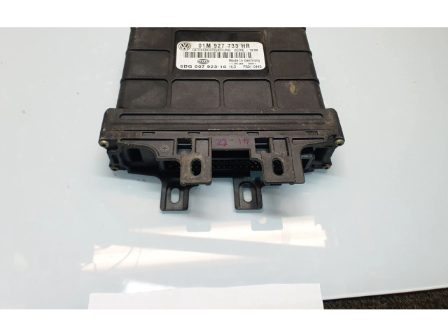 Блок управления коробкой передач 01M927733HR, 5DG00792316 Volkswagen Golf III
