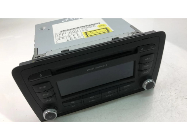 Радио/ проигрыватель CD/DVD / навигация