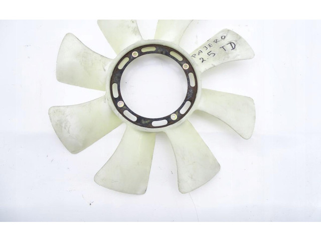 Вентилятор радиатора MITSUBISHI_PAJERO_I_2.5_TD_WIATRAK_WENTYLATOR Mitsubishi Pajero