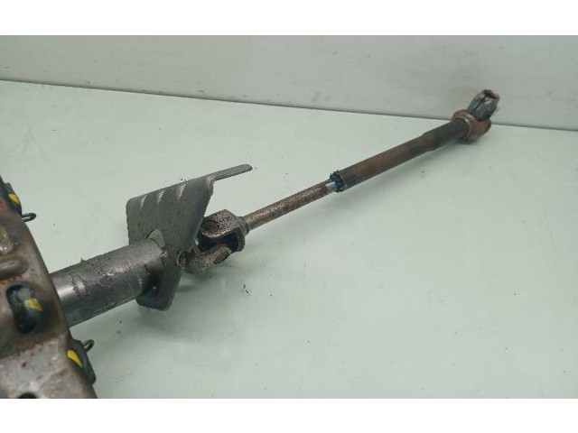 Ось рулевого колеса 95523325 Opel Combo D