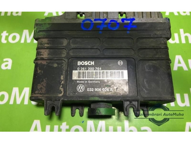 Блок управления двигателем Блок управления 0261200764, 032906026A Volkswagen Golf II