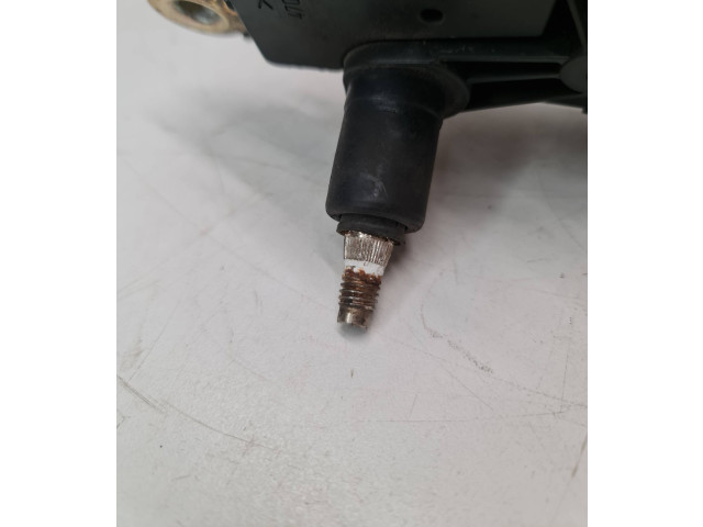 Моторчик заднего дворника 53027512, 2K0955712B    Volkswagen Caddy