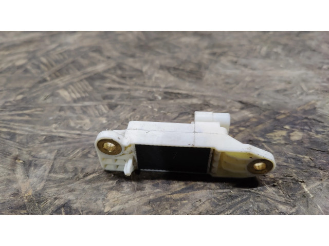 Датчик удара надувных подушек