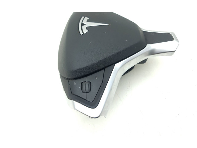 Подушка безопасности водителя 102250600D Tesla Model S