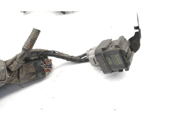 Pojistková skříňka Toyota Avensis T270 2015