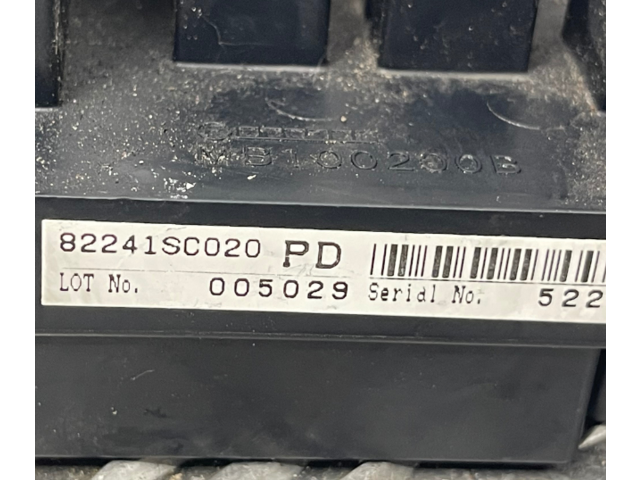 Блок предохранителей 82241SC020   Subaru Forester SH    