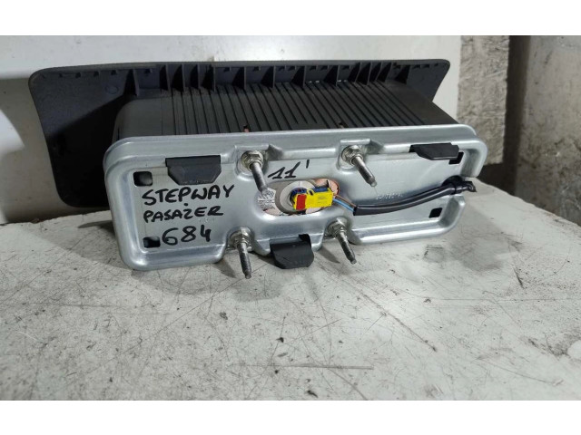 Подушка безопасности пассажира    Dacia Sandero