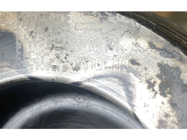  Поршень с шатуном  02604LA, 04LADE  Audi A3 S3 8V  