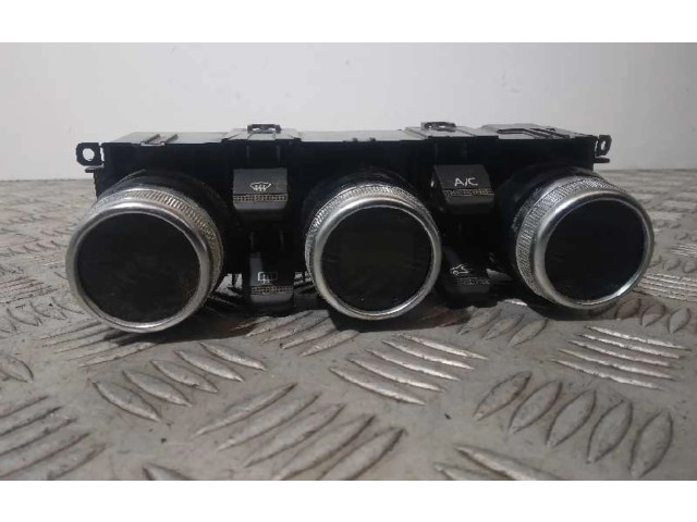 Блок управления климат-контролем 275100936R Renault Clio V