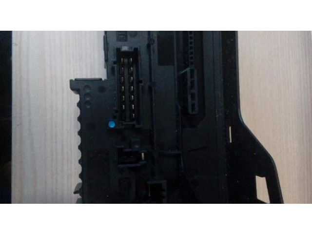   Pojistková skříňka 168298, AG043   Mercedes-Benz E A207 2010