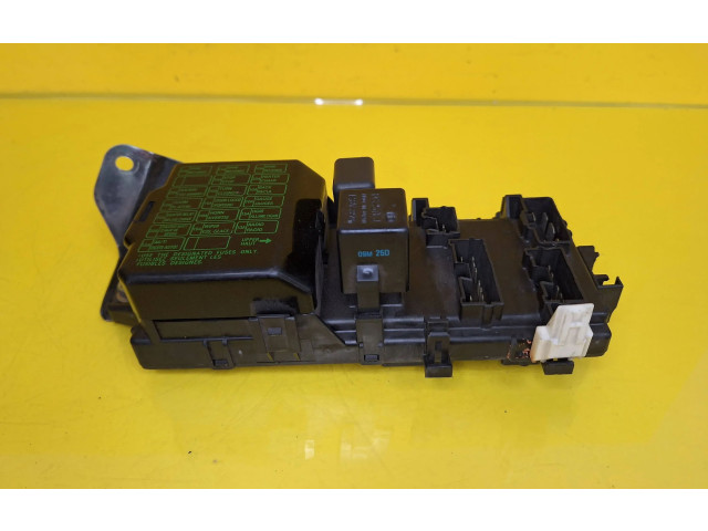 Блок предохранителей Mitsubishi Colt