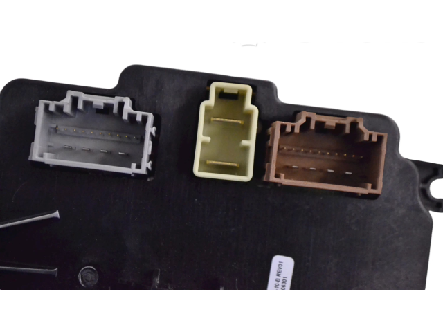 Turbodmychadlo Блок управления дверью 106205610B Tesla Model X L2S