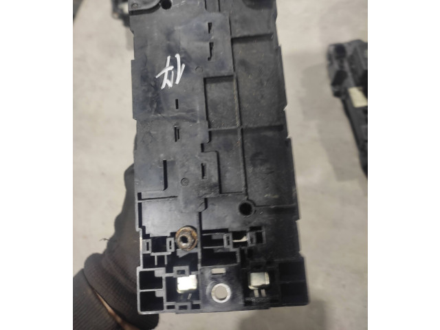 Pojistková skříňka G92Z147020, 0A152538 Lexus CT 200H 2011