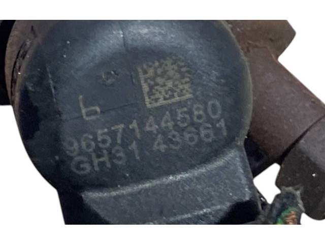 Форсунка 9657144580    Volvo C30   