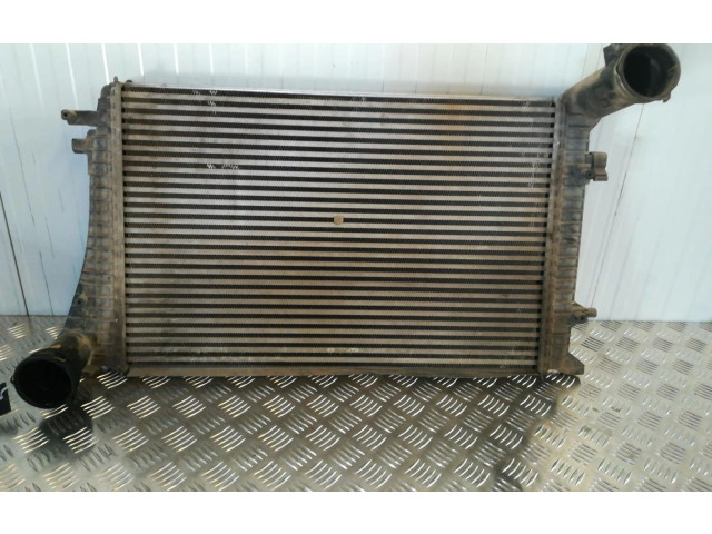 Интеркулер 1K0145803F Volkswagen Caddy