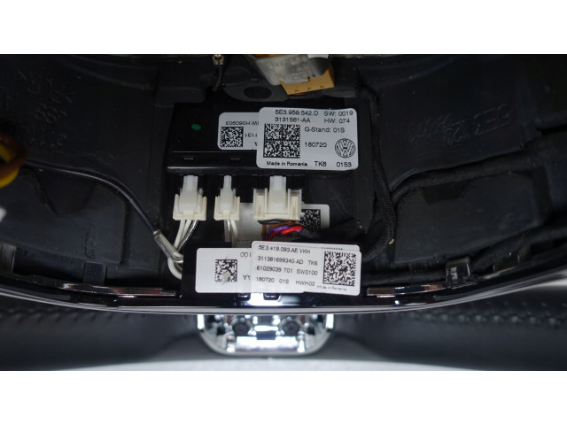 Руль Skoda Octavia Mk4 2019 - года KIEROWNICA MULTIFUNKCYJNA SKODA OCTAVIA IV 4 5E3 5E3419093AE