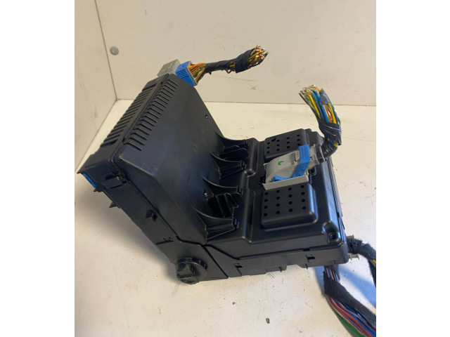 Блок предохранителей 30728542, 12243779   Volvo V70    