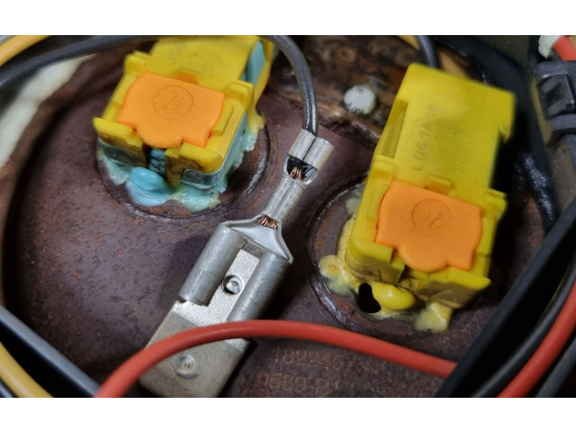 Подушка безопасности водителя 32214988, P032214988   Volvo XC40