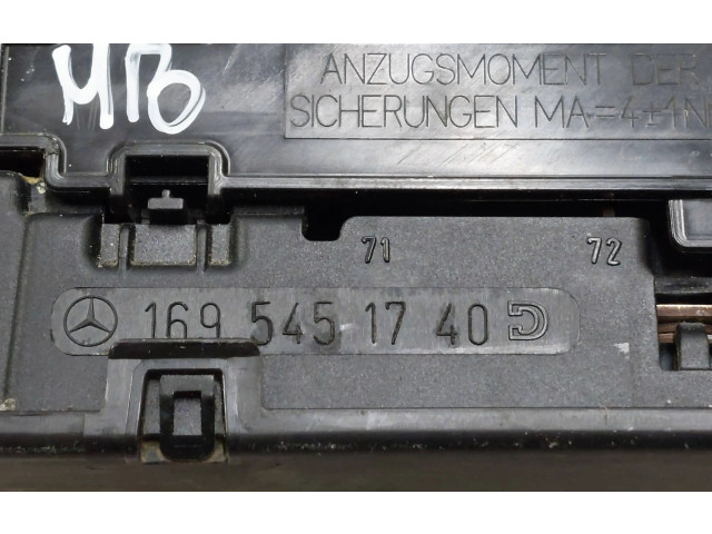 Pojistková skříňka 1695451740 Mercedes-Benz W169 2006