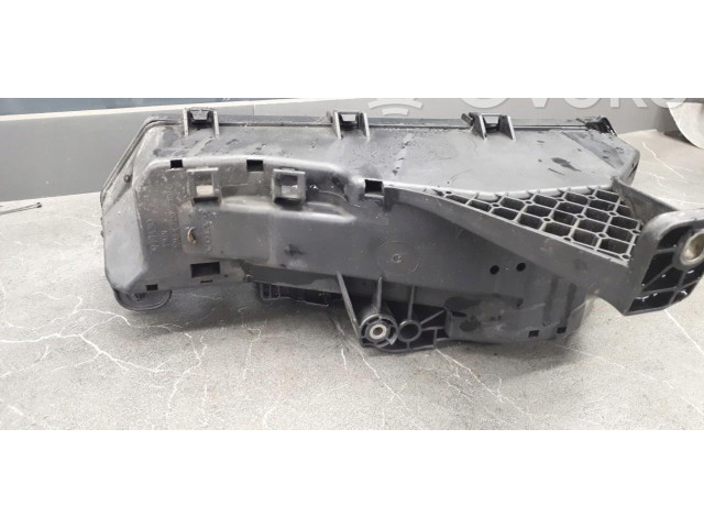 Блок предохранителей  9494210   Volvo XC90    