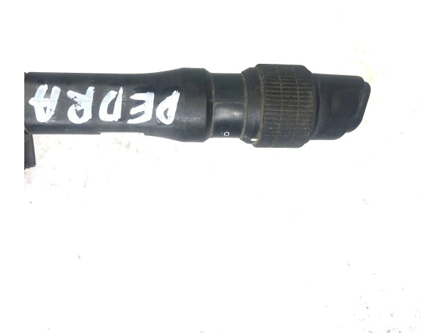 Топливная рампа B883, 18155622 Lancia Dedra