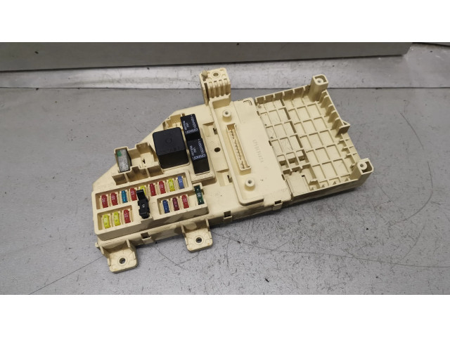 Pojistková skříňka 4759434AC Dodge Stratus 2005