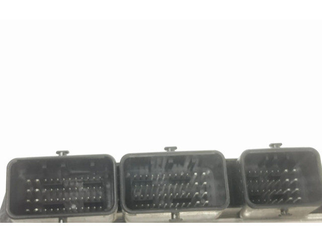 Блок управления двигателя 237102892S   Dacia Logan II