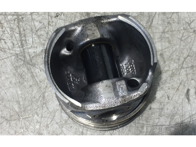 Píst Volkswagen Transporter - Caravelle T5