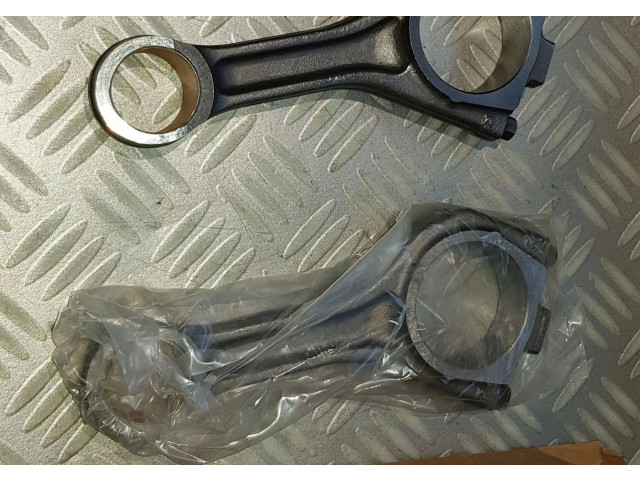 Ojnice 204DTD Jaguar E-Pace