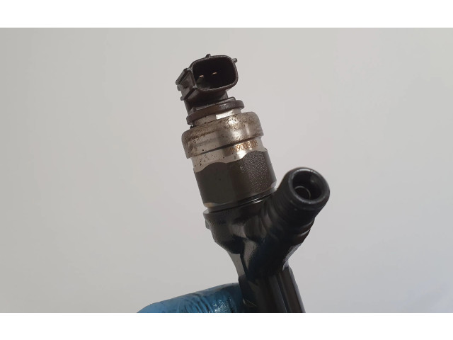 Форсунка 16613AA030    Subaru Outback  EE20Z 