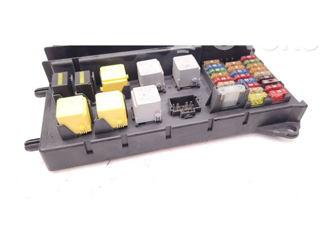 Блок предохранителей 9065450201, 501R11E06 Volkswagen Crafter CECA