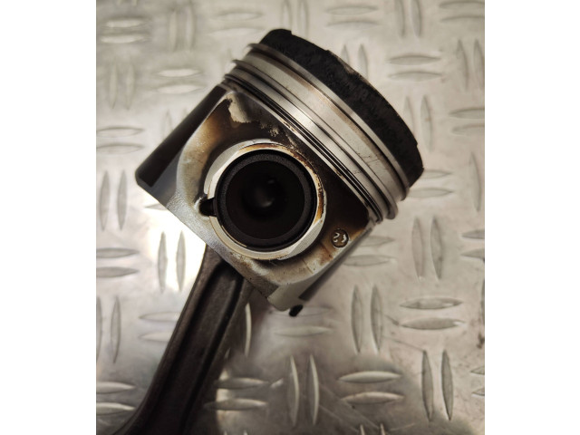  Поршень с шатуном D5244T11 81l123  Volvo XC60  