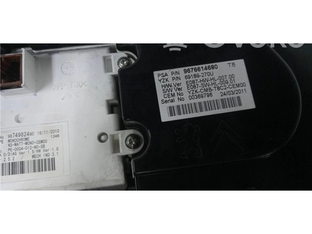 Přístrojová deska Peugeot 5008 2011 9676614680, 0090059