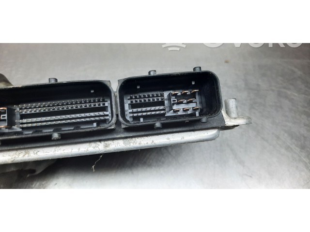 Блок управления двигателем Блок управления    Skoda Octavia Mk1 (1U)