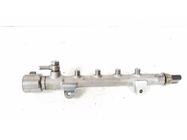 Vstřikovací lišta A6510700495 Mercedes-Benz E C207 W207 pro naftový motor 2.2 651911