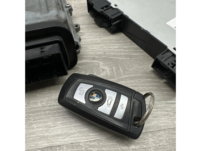 Řídící jednotka 8513250, 030096546 BMW 5 F10 F11 2011