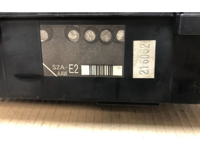 Pojistková skříňka S2AE2AAW, 216082 Honda S2000 2008