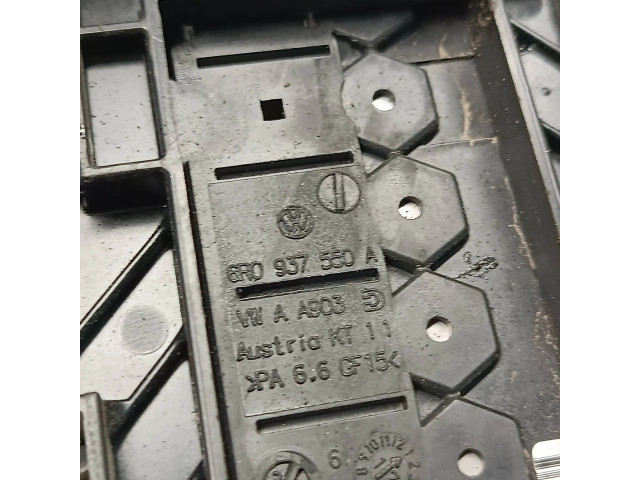 Блок предохранителей 6R0937550A   Skoda Citigo    