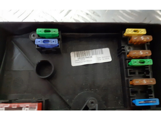 Блок предохранителей     Skoda Octavia Mk2 (1Z)    